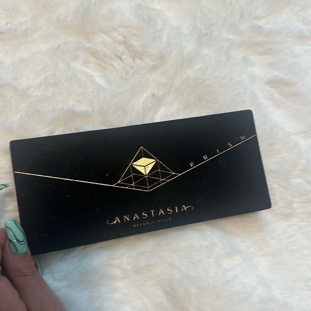 Anastasia prism eyeshadow palette